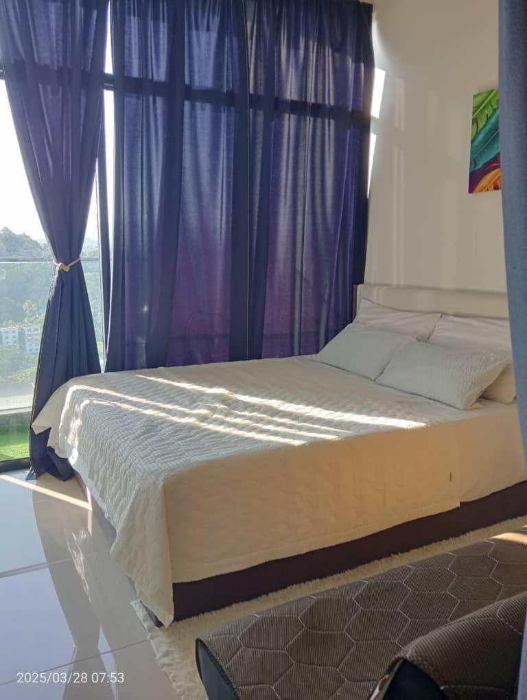 Pinay Home- The Shore Kota Kinabalu Exteriör bild